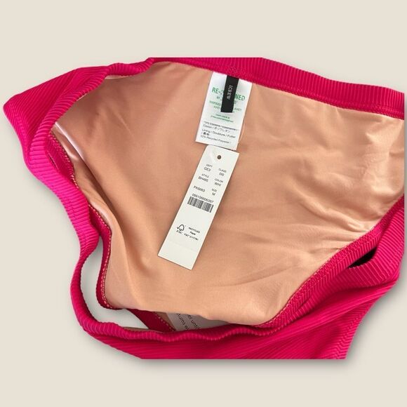 Fuchsia  bikini bottom size  medium , NWT - Picture 3 of 7